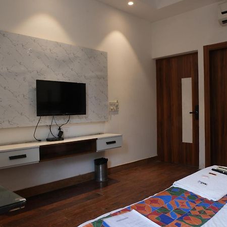 Hotel Elite Sector 45 I Gurgaon Central I Couple Friendly Esterno foto