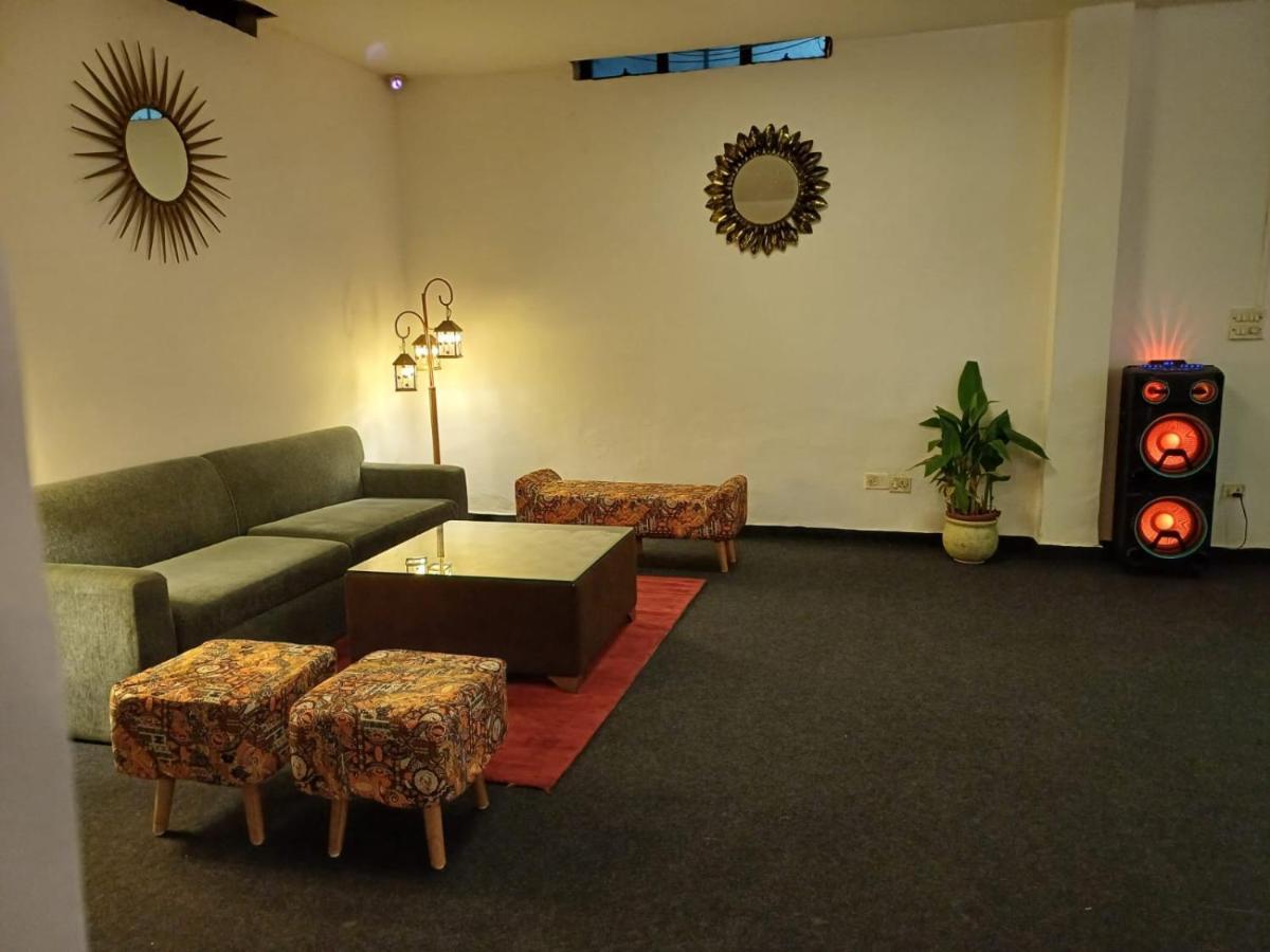 Hotel Elite Sector 45 I Gurgaon Central I Couple Friendly Esterno foto