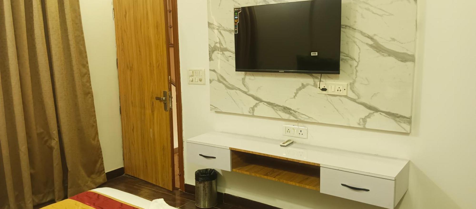 Hotel Elite Sector 45 I Gurgaon Central I Couple Friendly Esterno foto