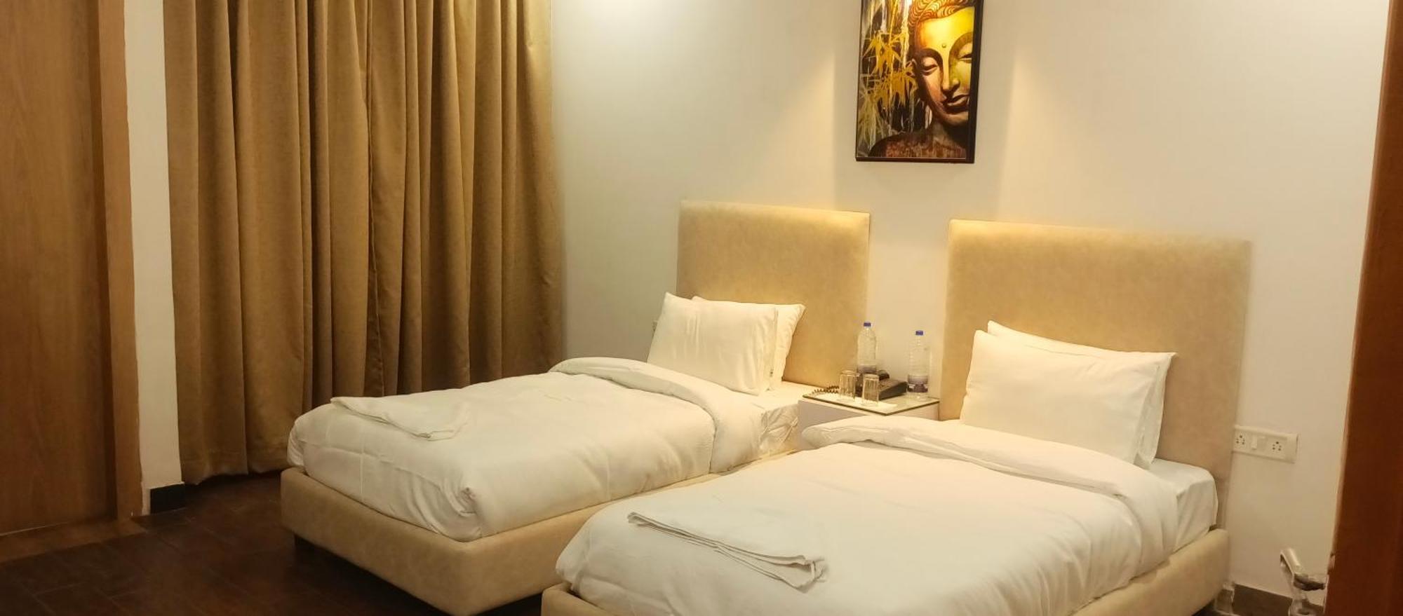 Hotel Elite Sector 45 I Gurgaon Central I Couple Friendly Esterno foto