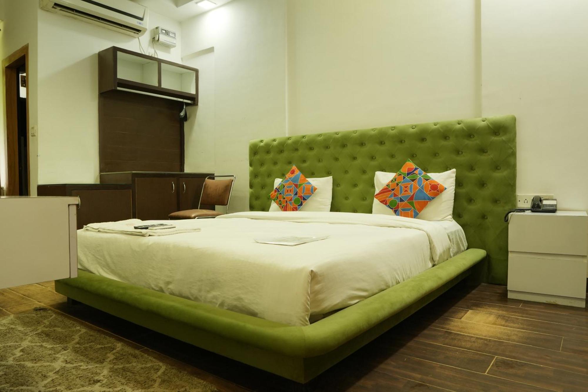 Hotel Elite Sector 45 I Gurgaon Central I Couple Friendly Esterno foto